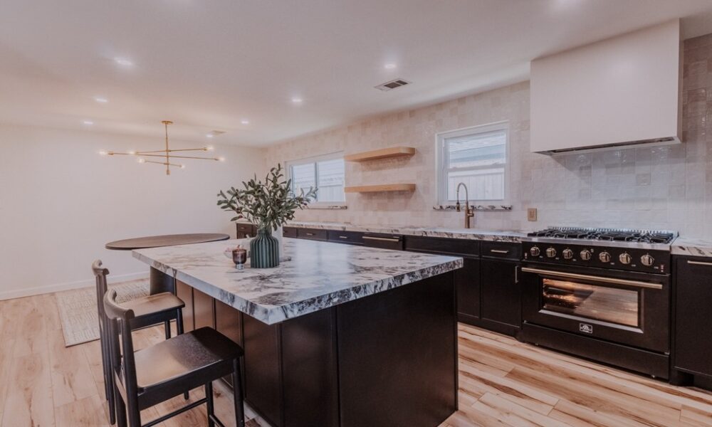 kitchen-remodeling-contractor-transforming-your-space-with-care